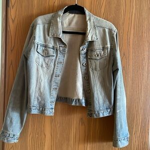 Blue jeans jacket with buttons